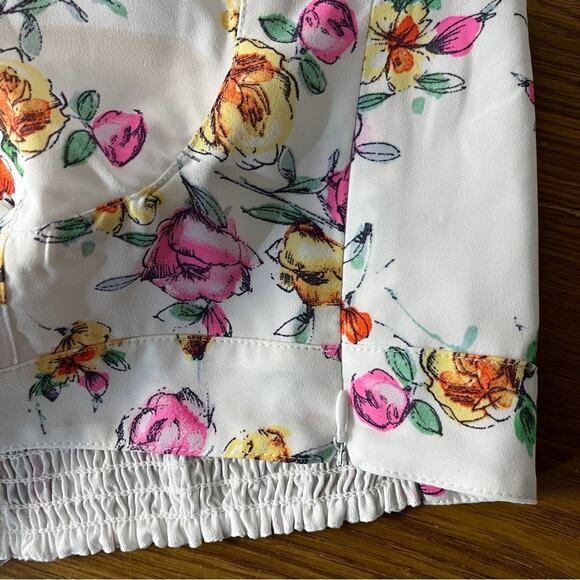 Wayf Seanna floral crop top white - Medium - Picture 10 of 11